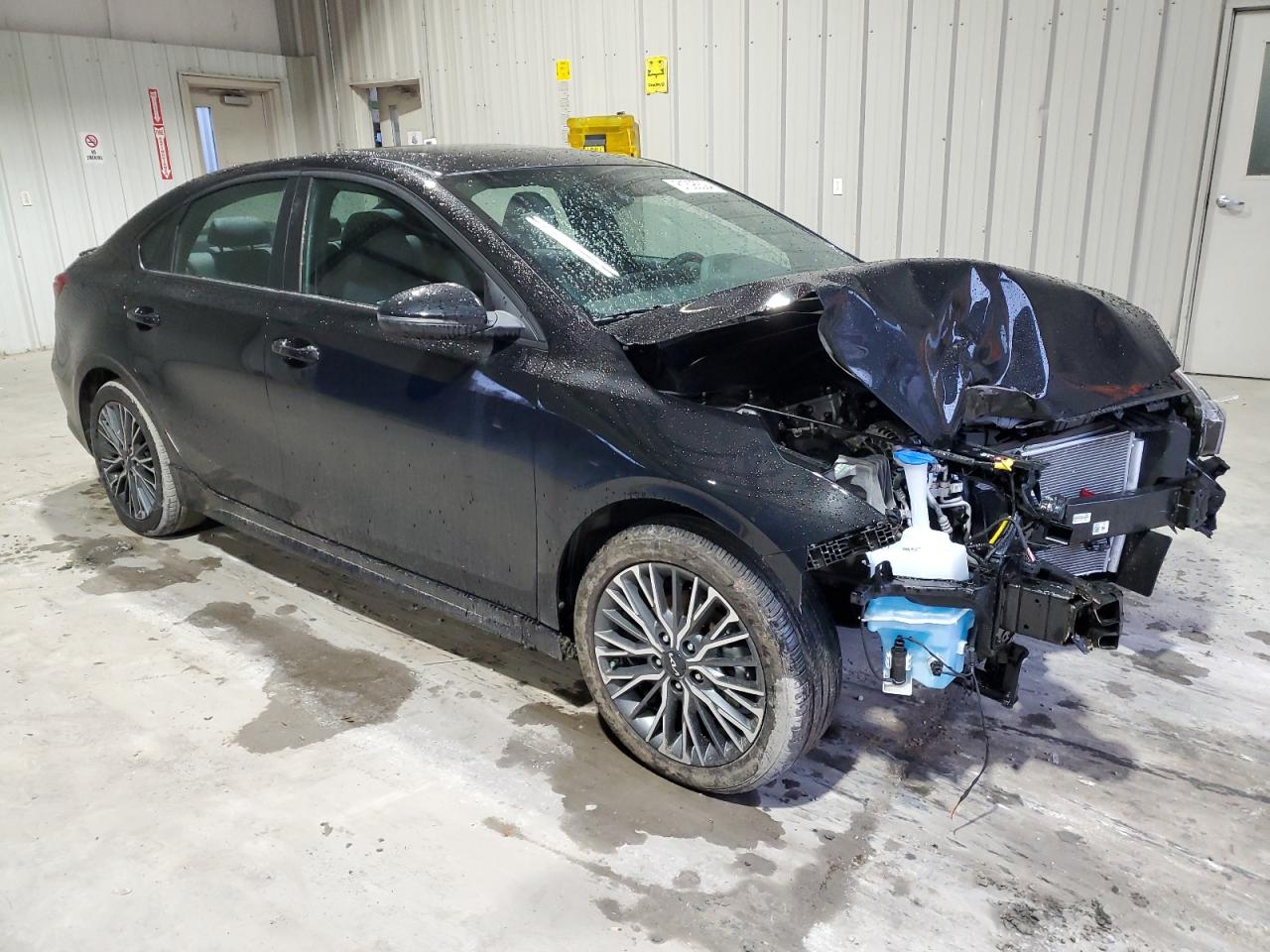 2024 Kia Forte - Image 4