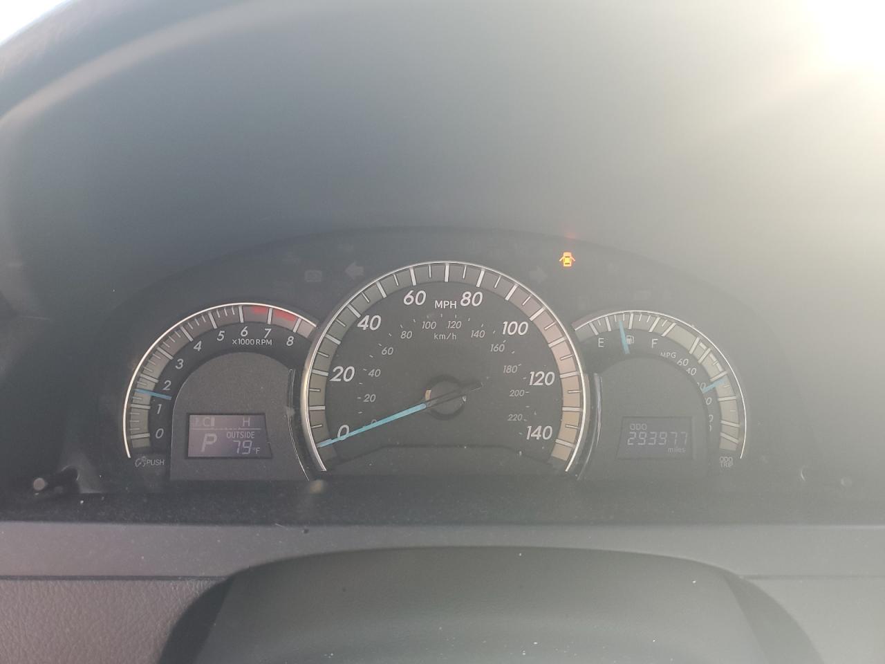 2013 Toyota Camry - Image 9