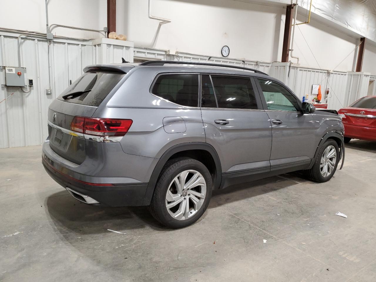 2021 Volkswagen Atlas - Image 3