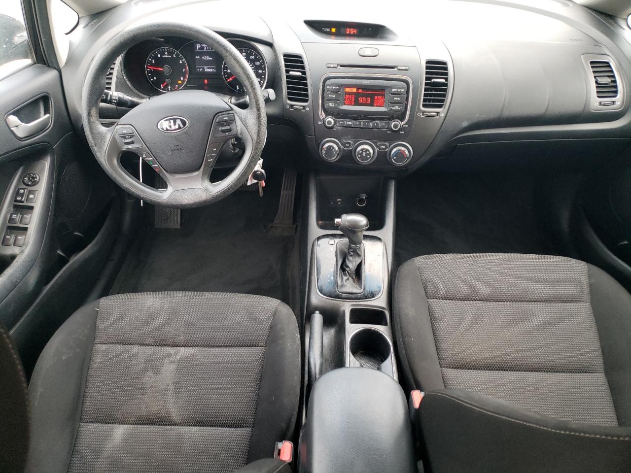 2017 Kia Forte - Image 8