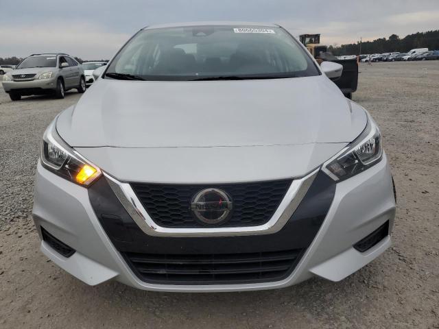  NISSAN VERSA 2021 Silver
