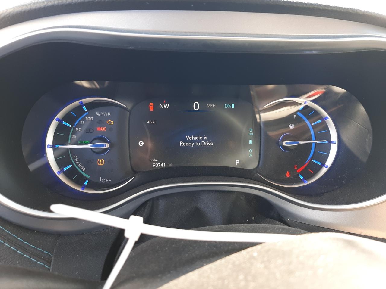 2018 Chrysler Pacifica - Image 9