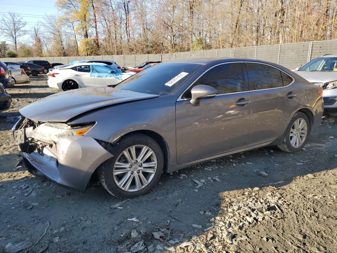 2015 Lexus ES - Image 1
