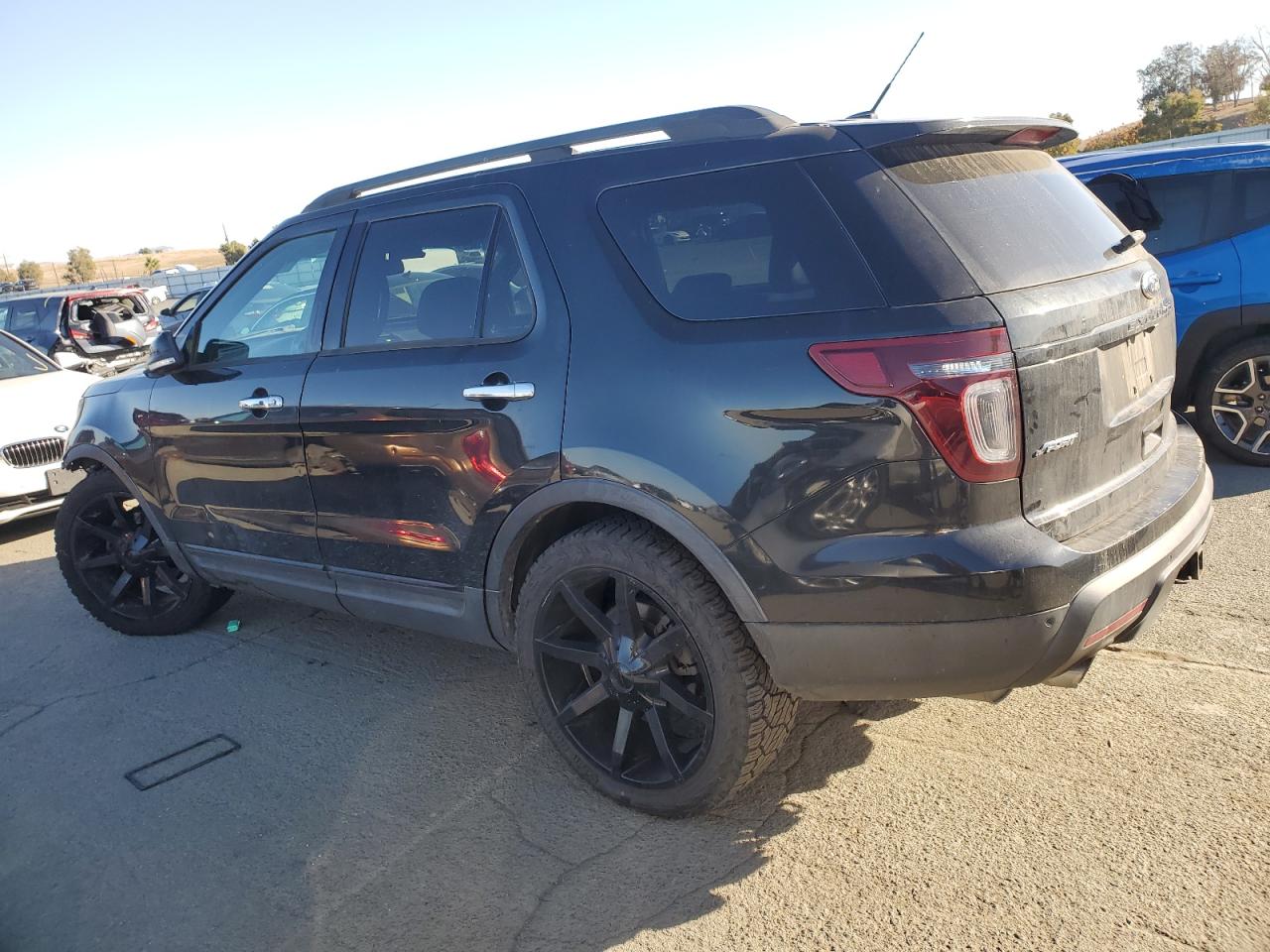 2014 Ford Explorer - Image 2
