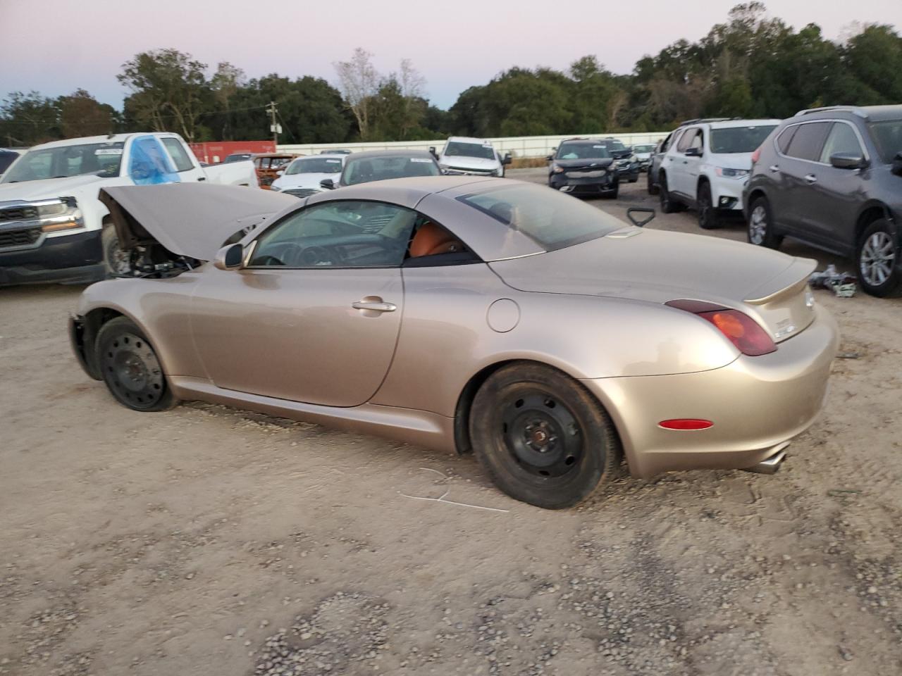 2004 Lexus SC - Image 2