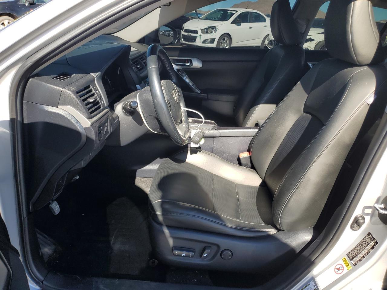 2012 Lexus CT - Image 7