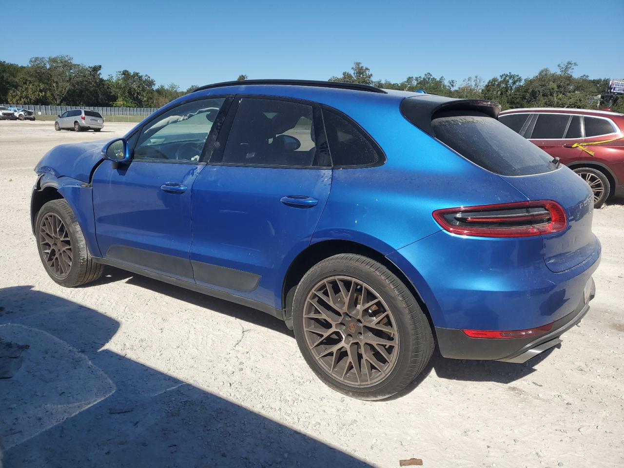 VIN WP1AA2A54JLB01760 2018 PORSCHE MACAN no.2