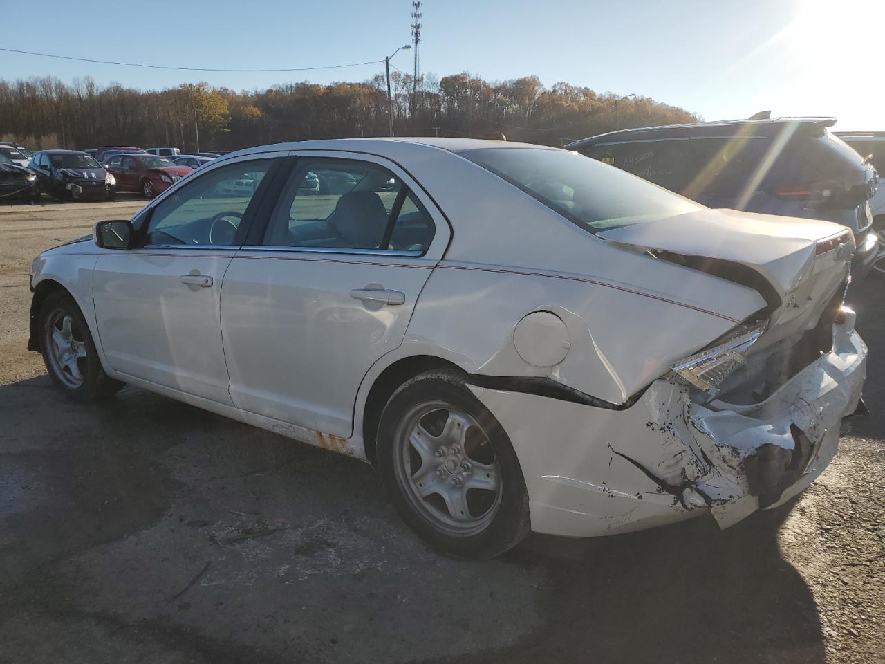 2011 Ford Fusion - Image 2