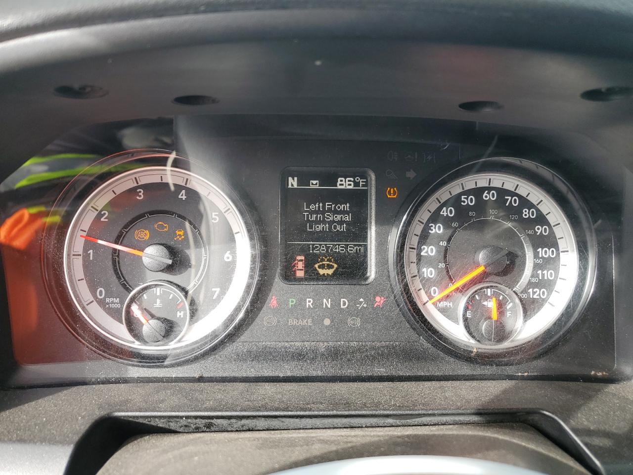 2020 RAM 1500 - Image 9