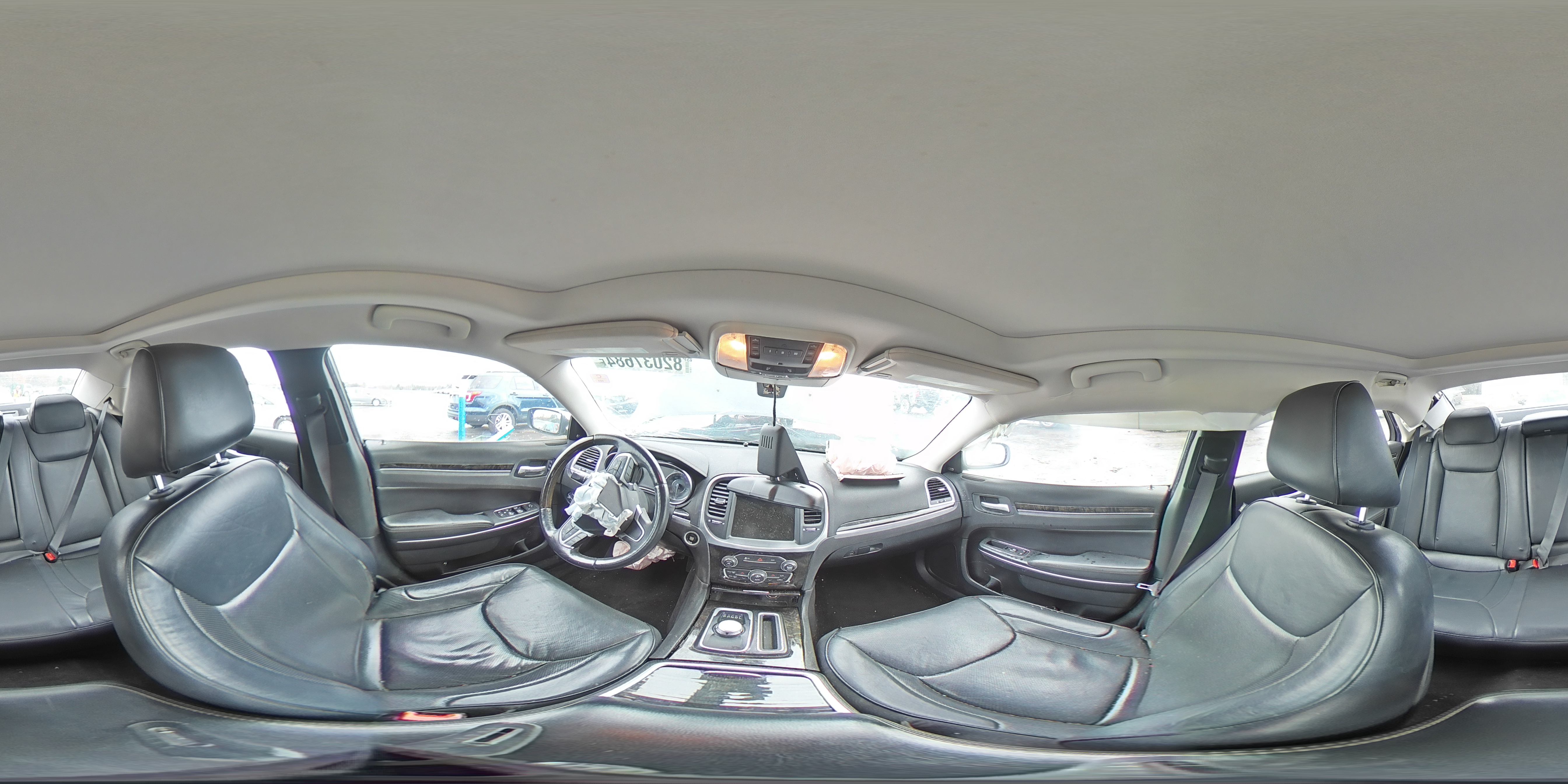 2016 Chrysler 300 - Image 13