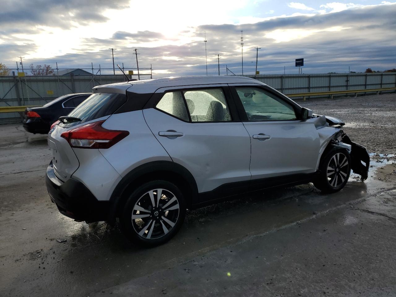 2019 Nissan Kicks - Image 3