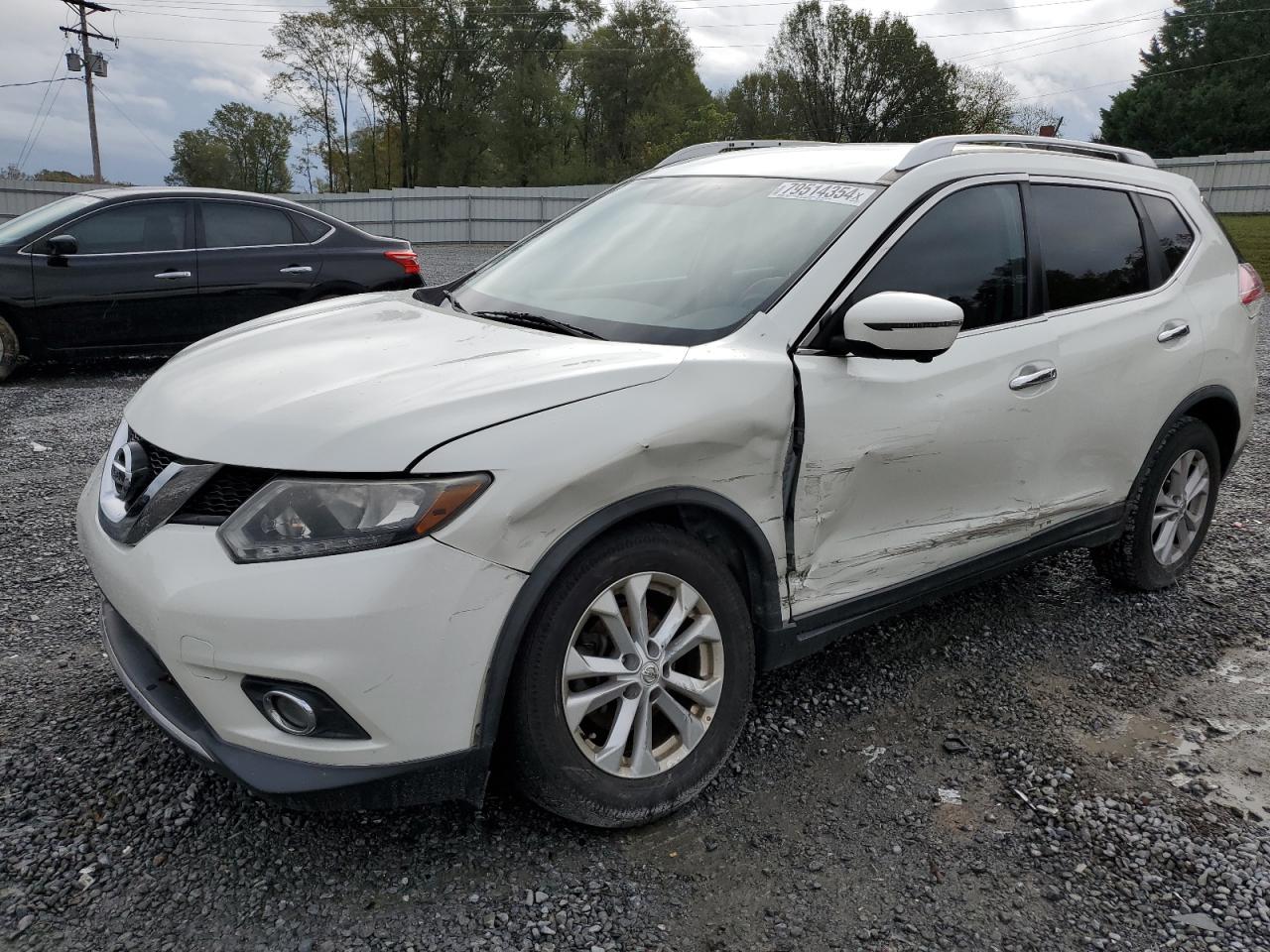 2016 Nissan Rogue - Image 1