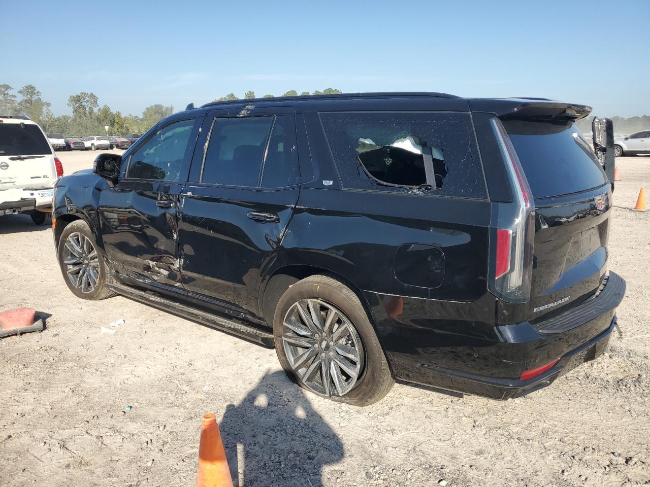 VIN 1GYS4GKL9PR452624 2023 CADILLAC ESCALADE no.2