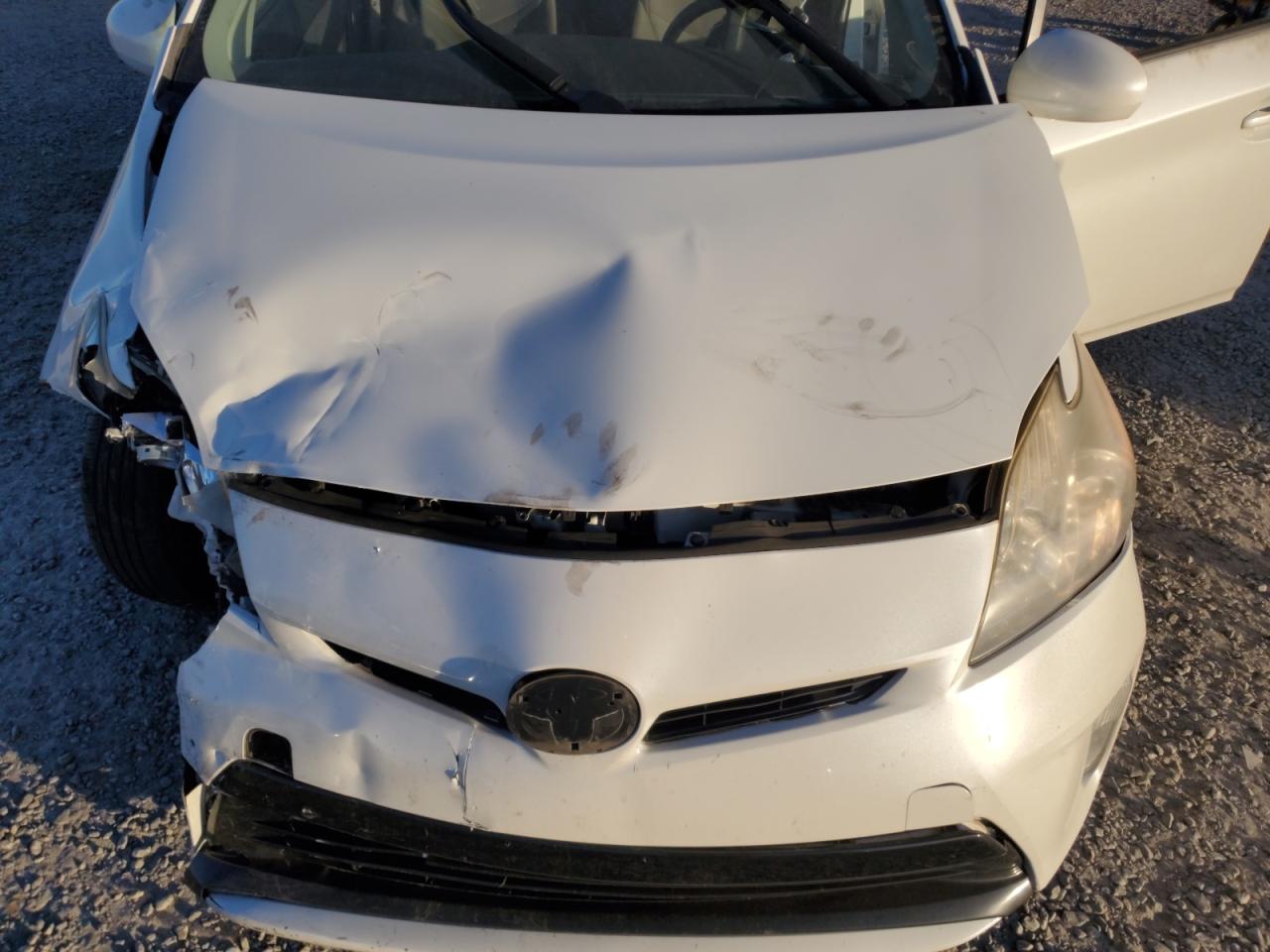 2012 Toyota Prius - Image 11