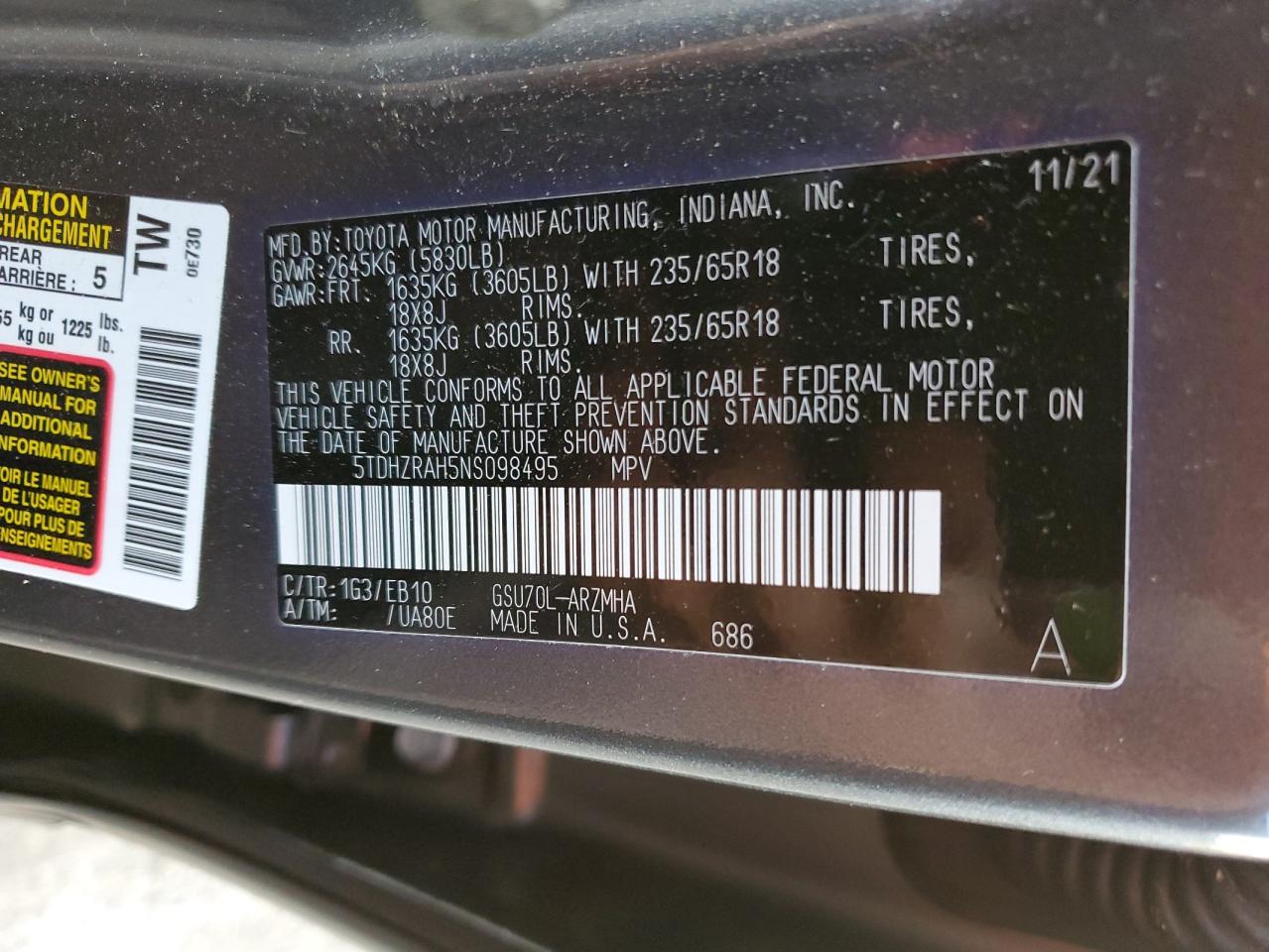 2022 Toyota Highlander - Image 13