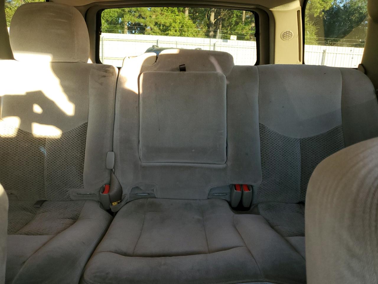 2006 Chevrolet Tahoe - Image 10