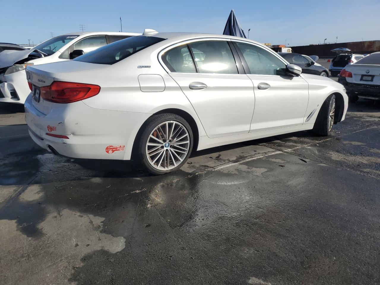 VIN WBAJA9C50JB033077 2018 BMW 5 SERIES no.3