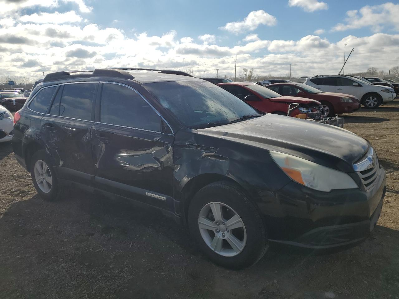 2010 Subaru Outback - Image 4