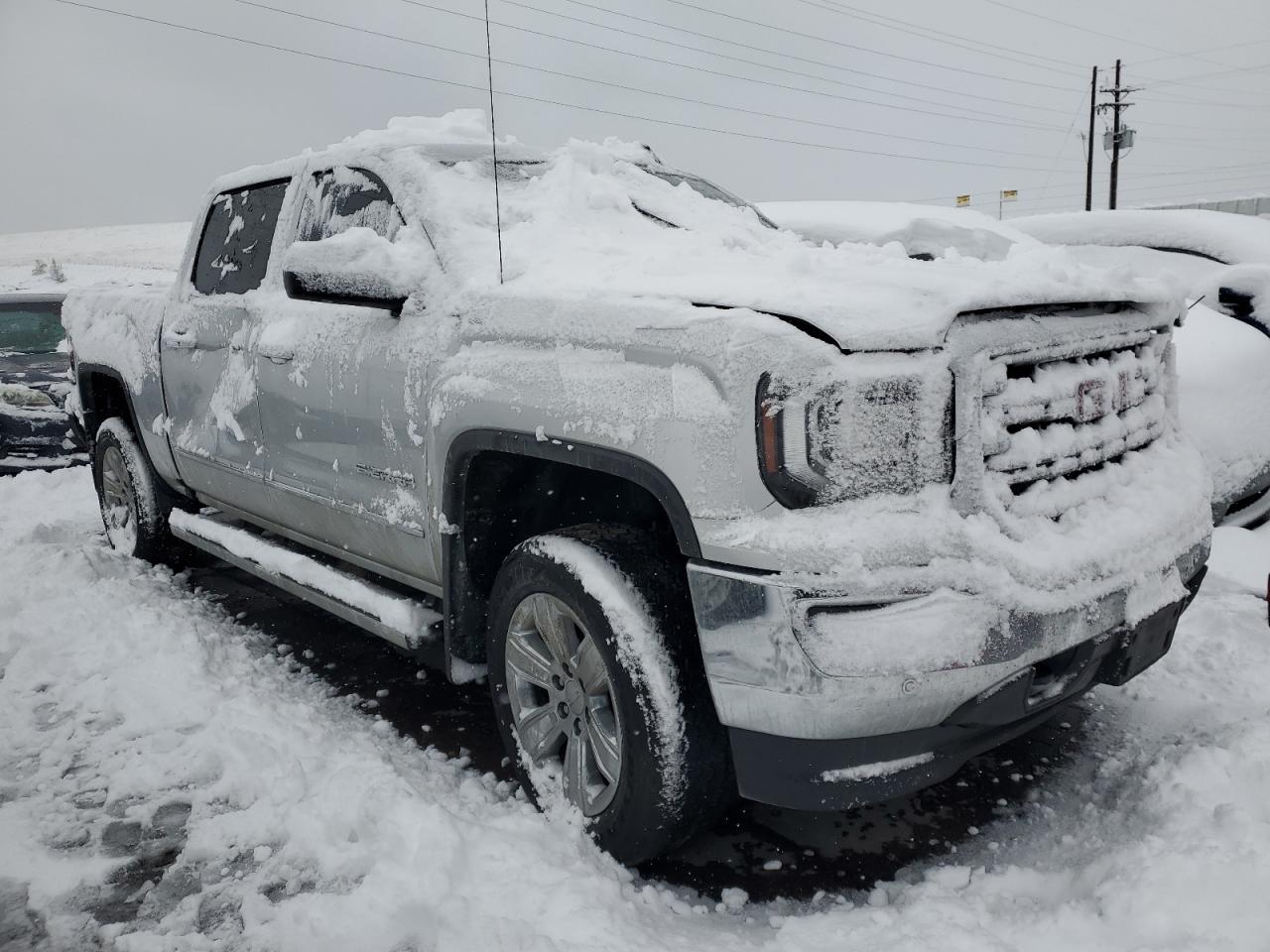 2017 GMC Sierra - Image 4