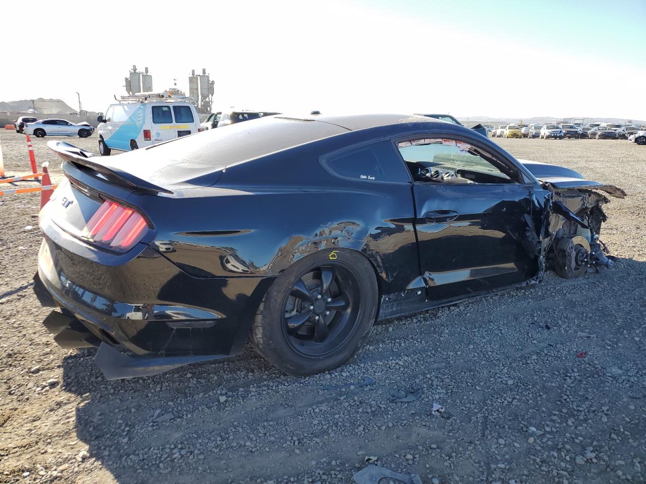 VIN 1FA6P8CFXH5275660 2017 FORD MUSTANG no.3