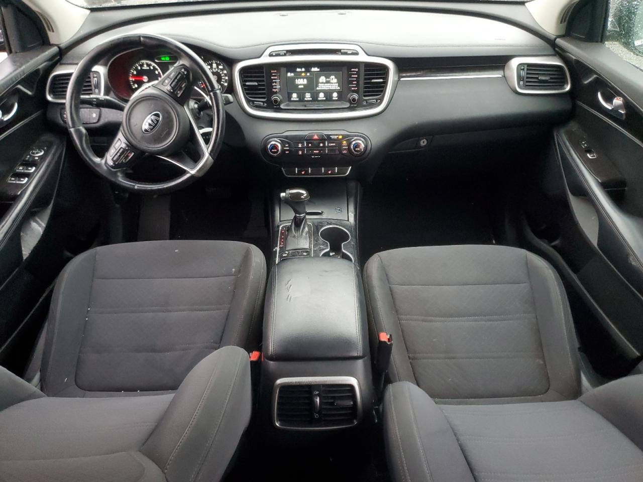 2018 Kia Sorento - Image 8