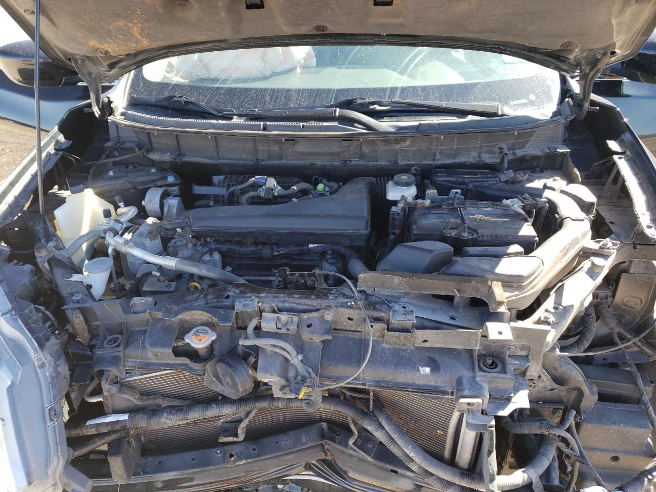 2017 Nissan Rogue - Image 13