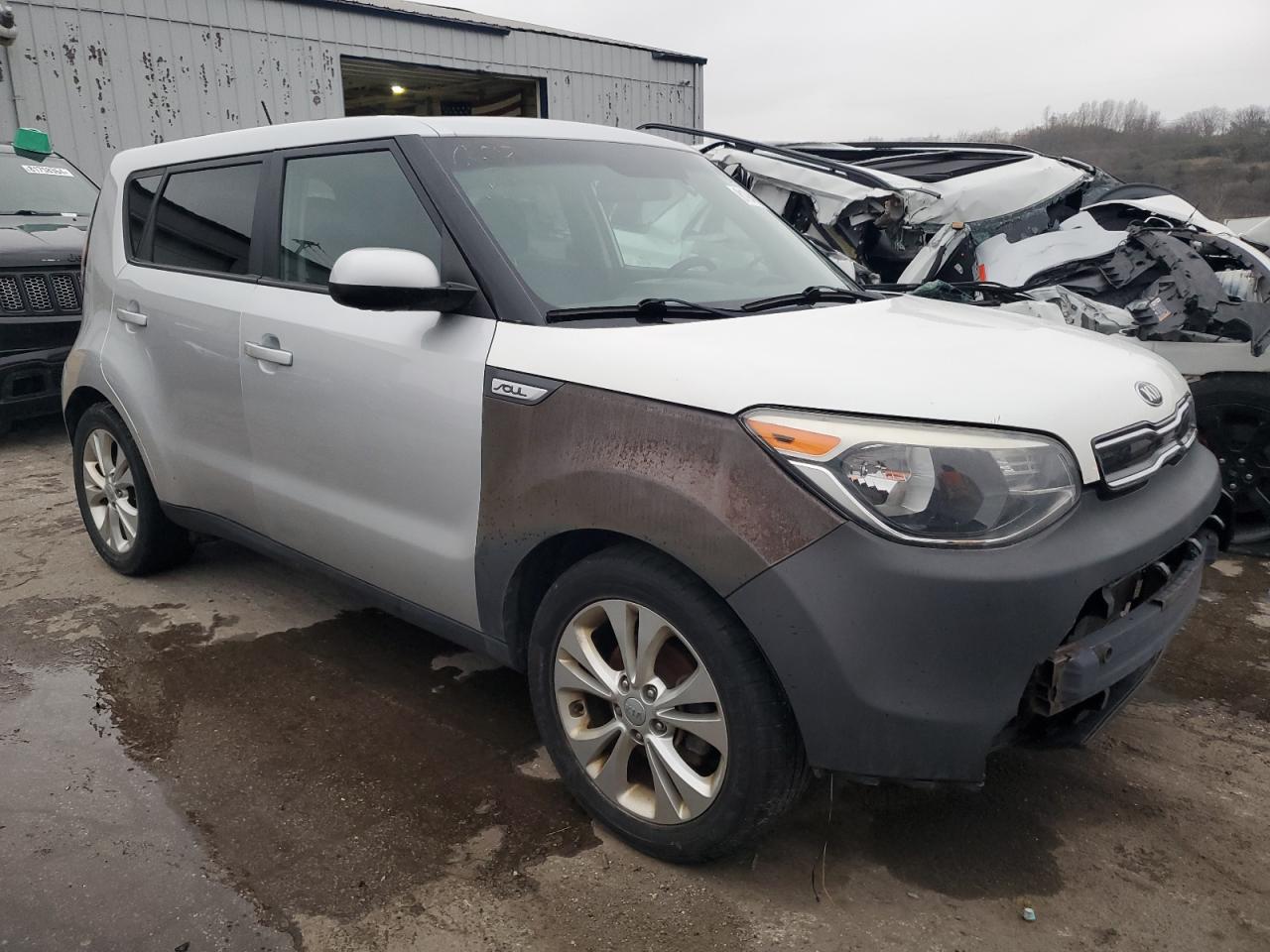 VIN KNDJP3A52G7817791 2016 KIA SOUL no.4