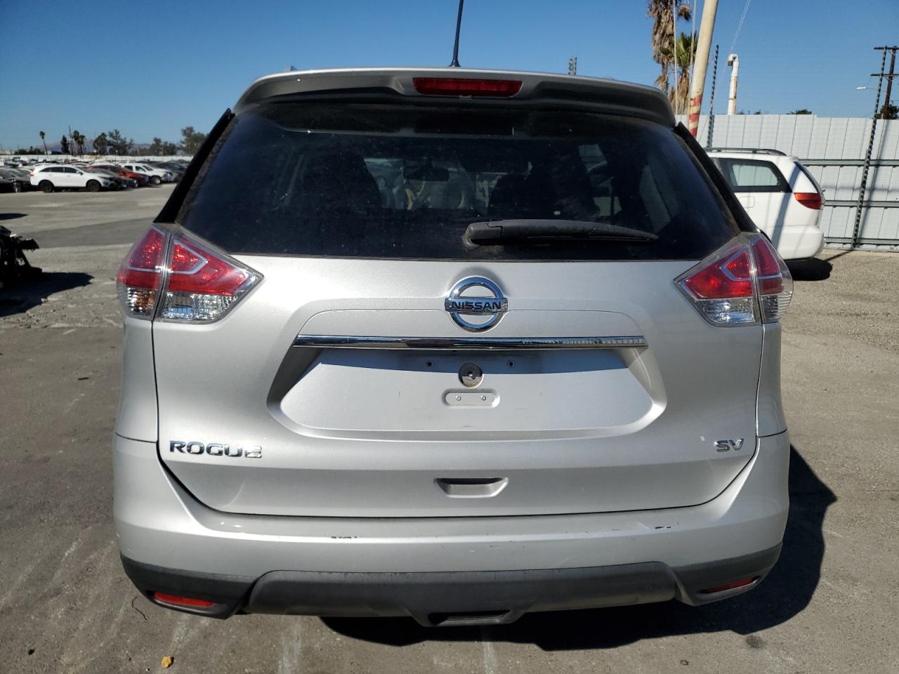 2015 Nissan Rogue S VIN: 5N1AT2MT6FC900397 Lot: 81606184