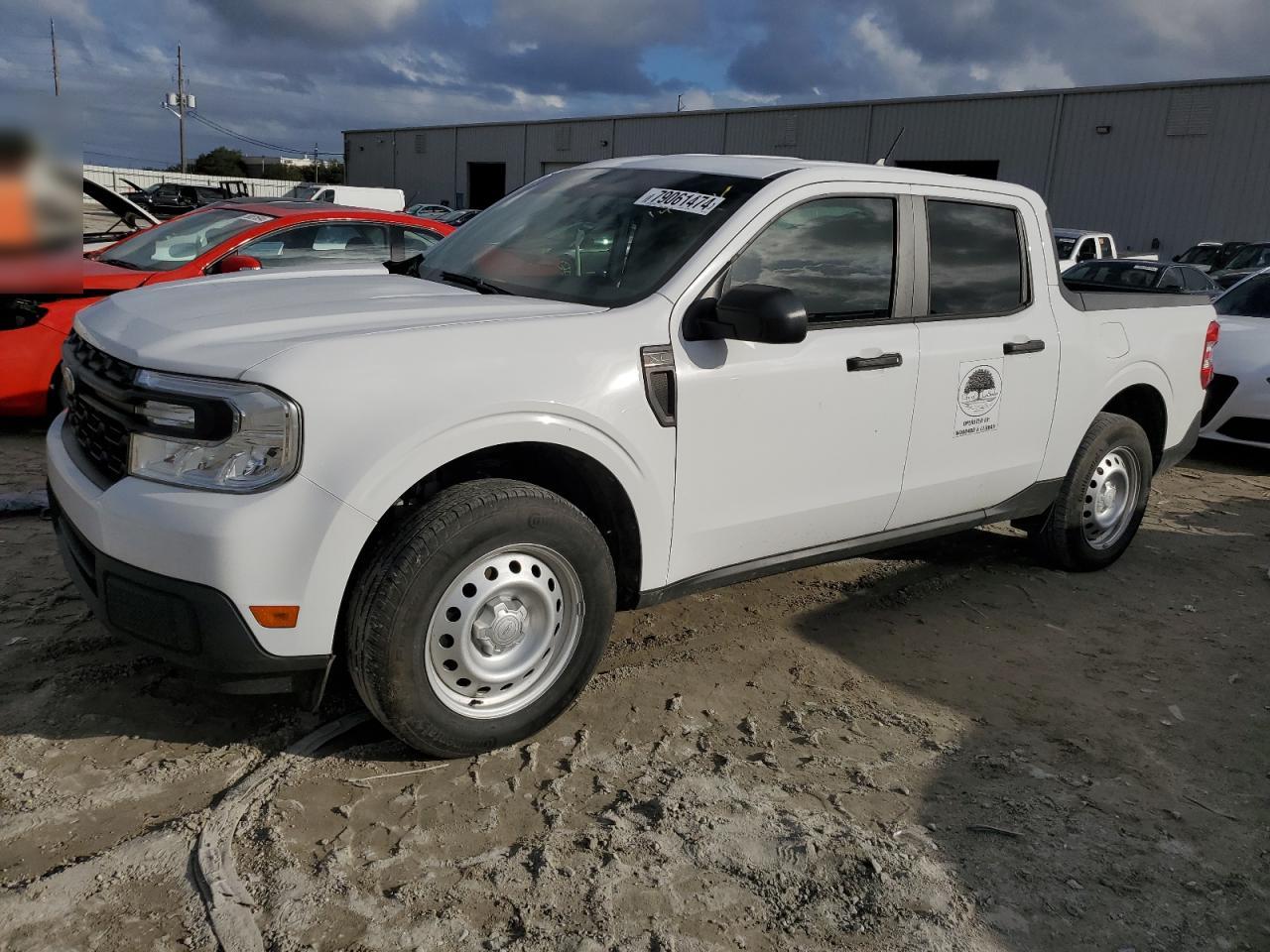 2022 Ford Maverick Xl for Sale in Jacksonville, FL - Side