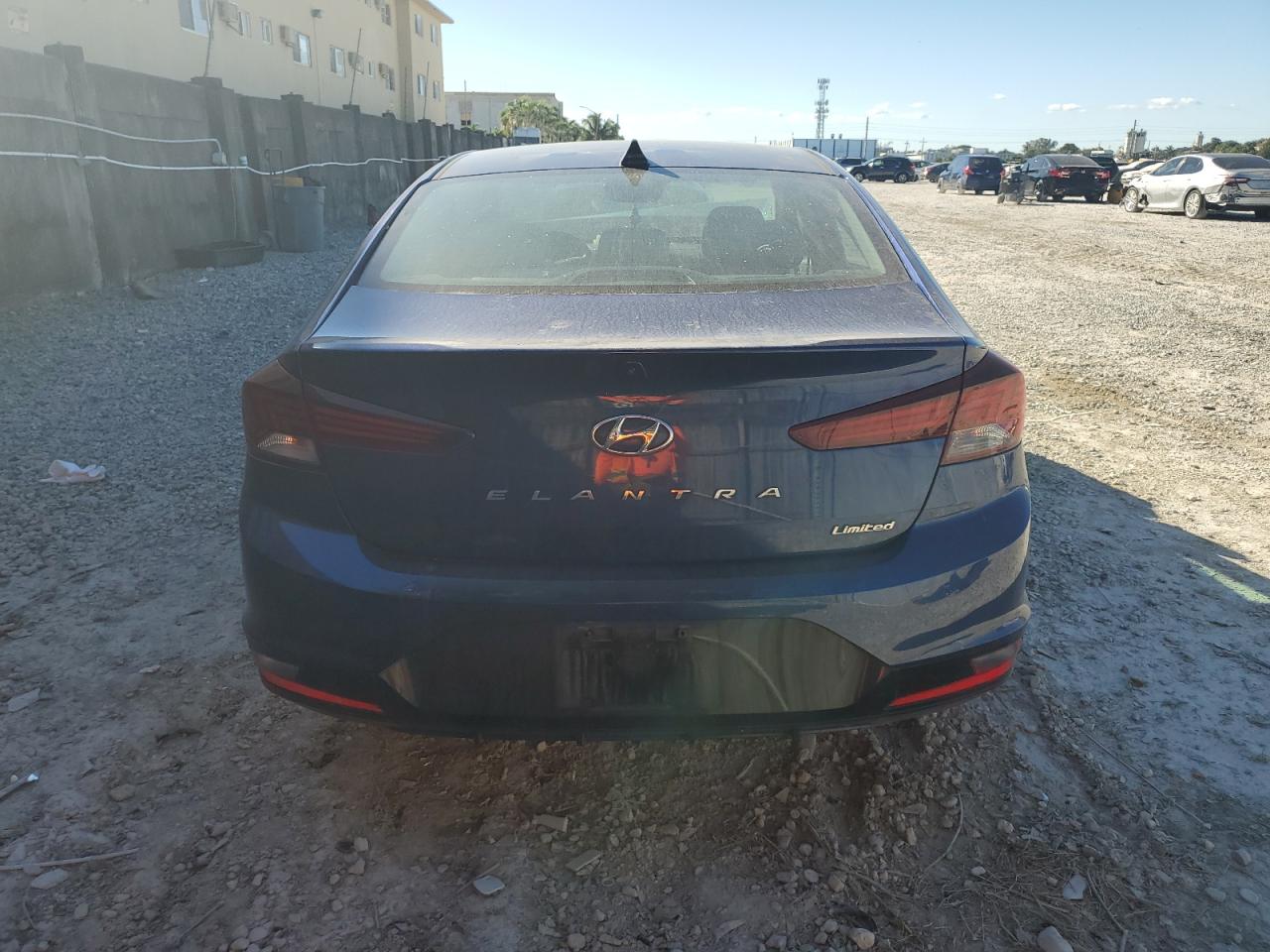2020 Hyundai Elantra - Image 6