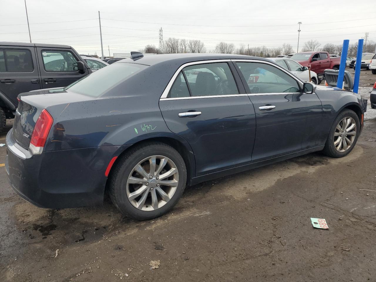 2018 Chrysler 300 - Image 3