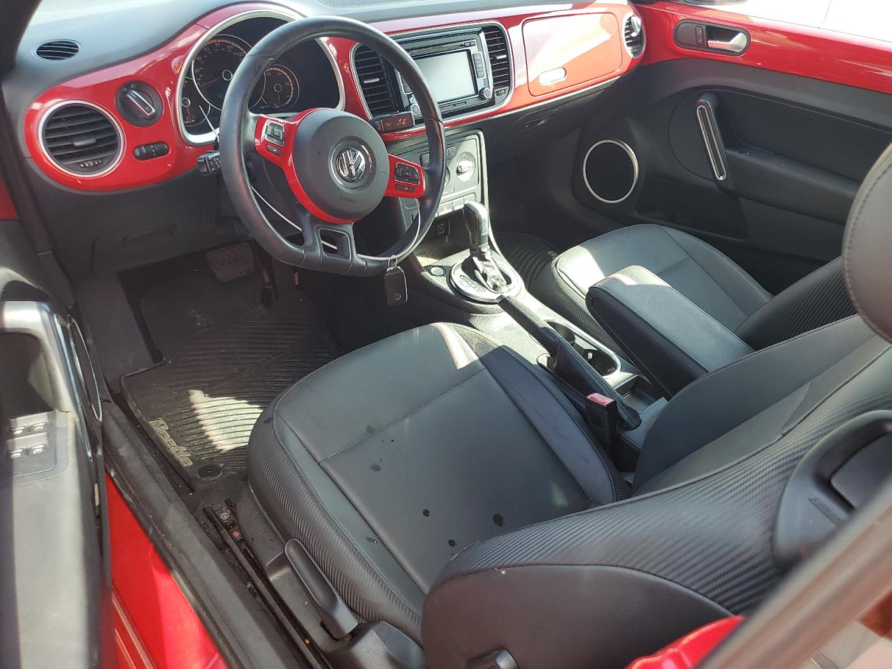 2014 Volkswagen Beetle - Image 8