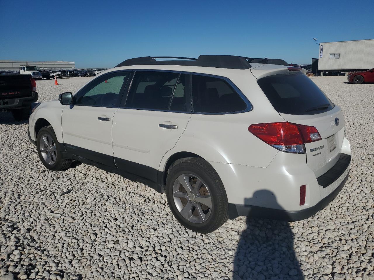 VIN 4S4BRDSC2D2322318 2013 SUBARU OUTBACK no.2