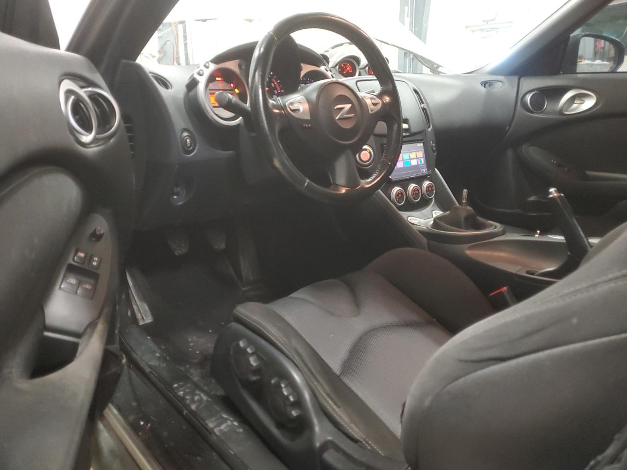 2011 Nissan 370Z - Image 8