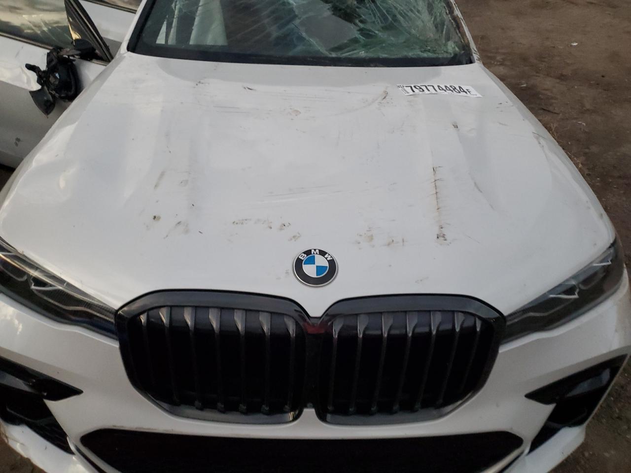 2022 BMW X7 - Image 13