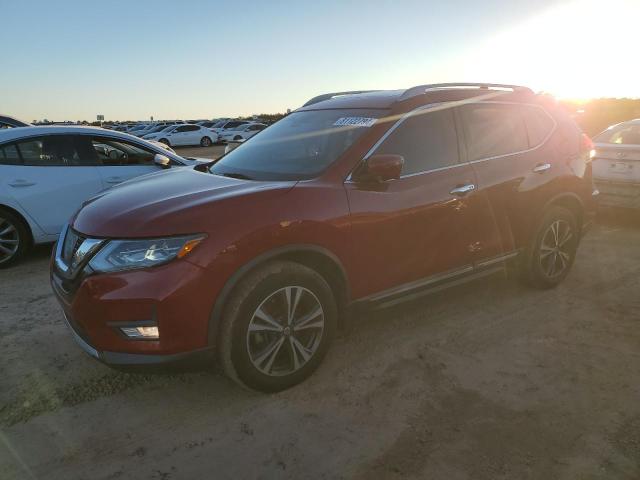  NISSAN ROGUE 2017 Czerwony