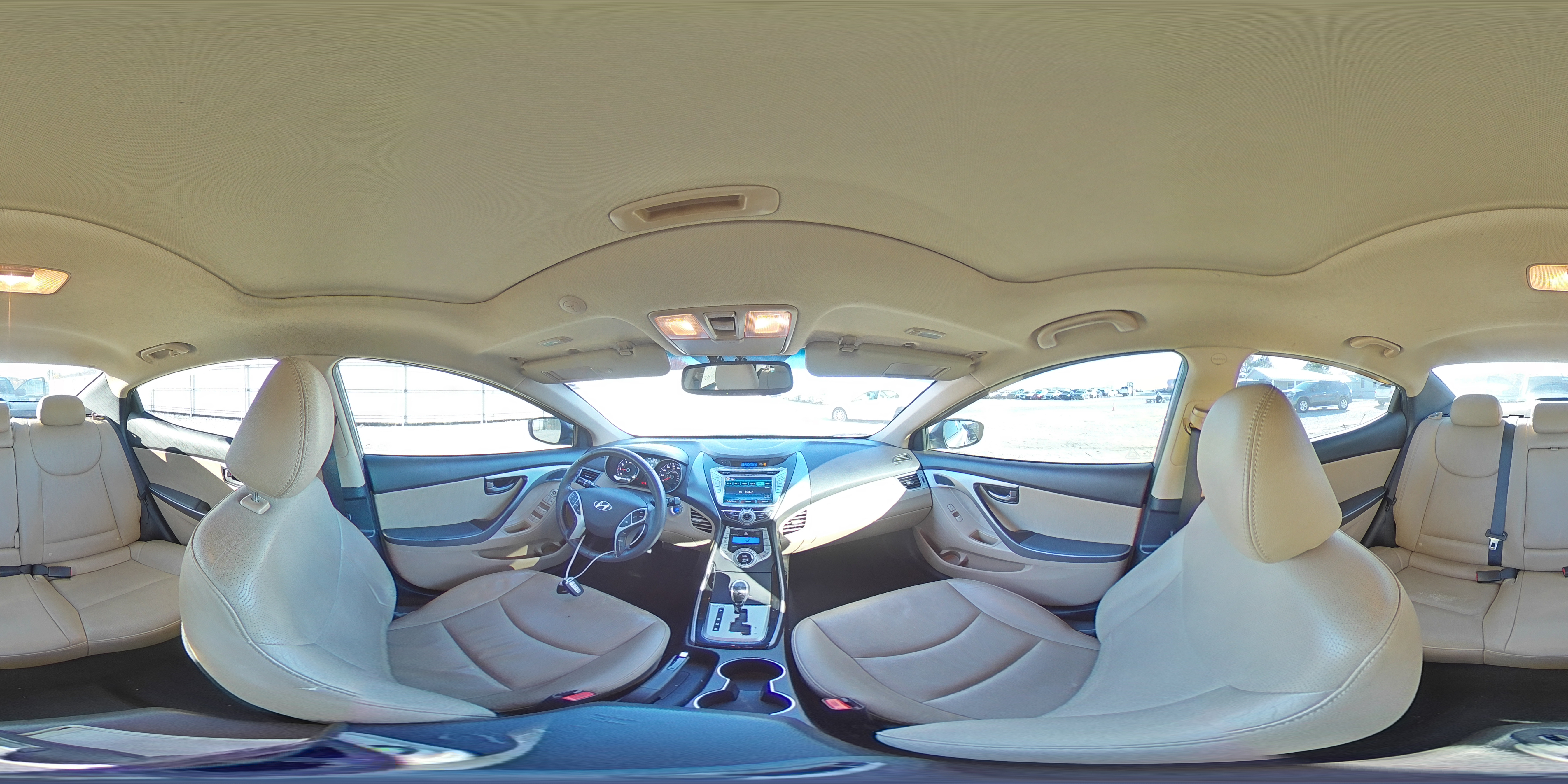 2013 Hyundai Elantra - Image 13