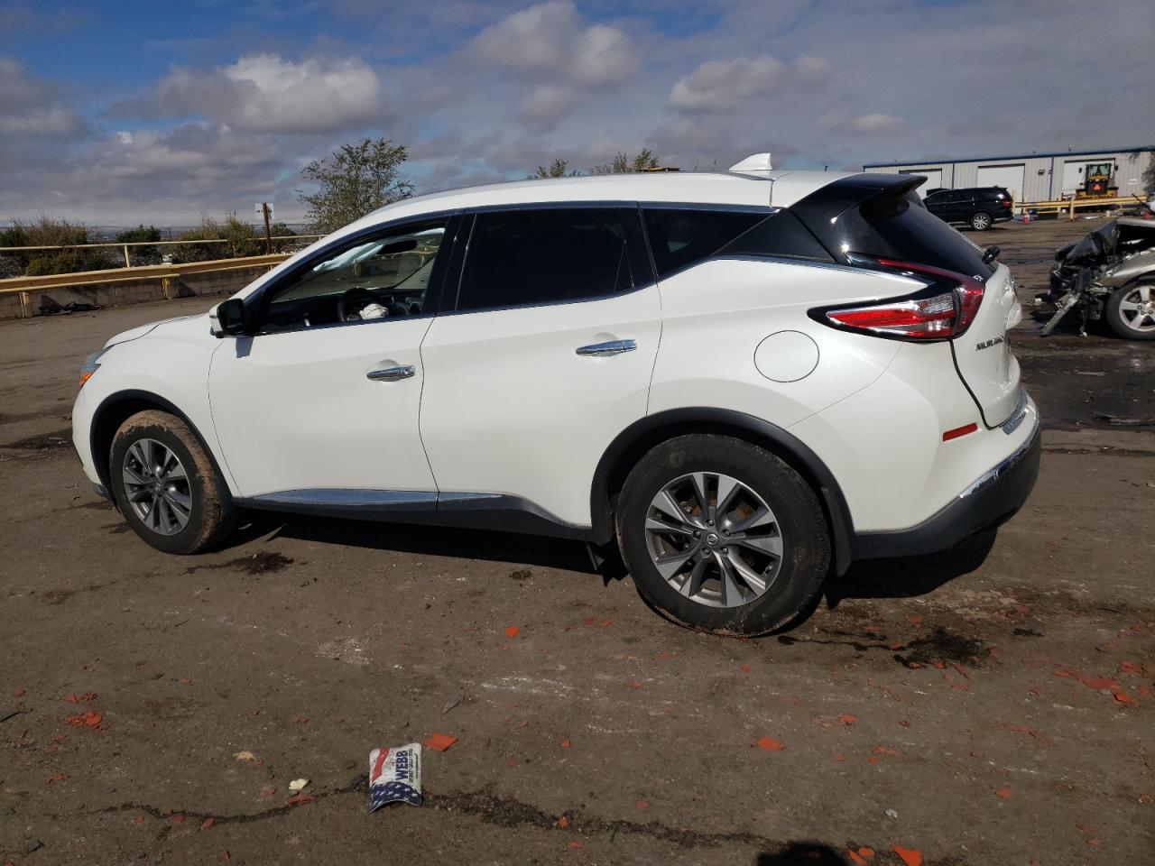 2017 Nissan Murano - Image 2