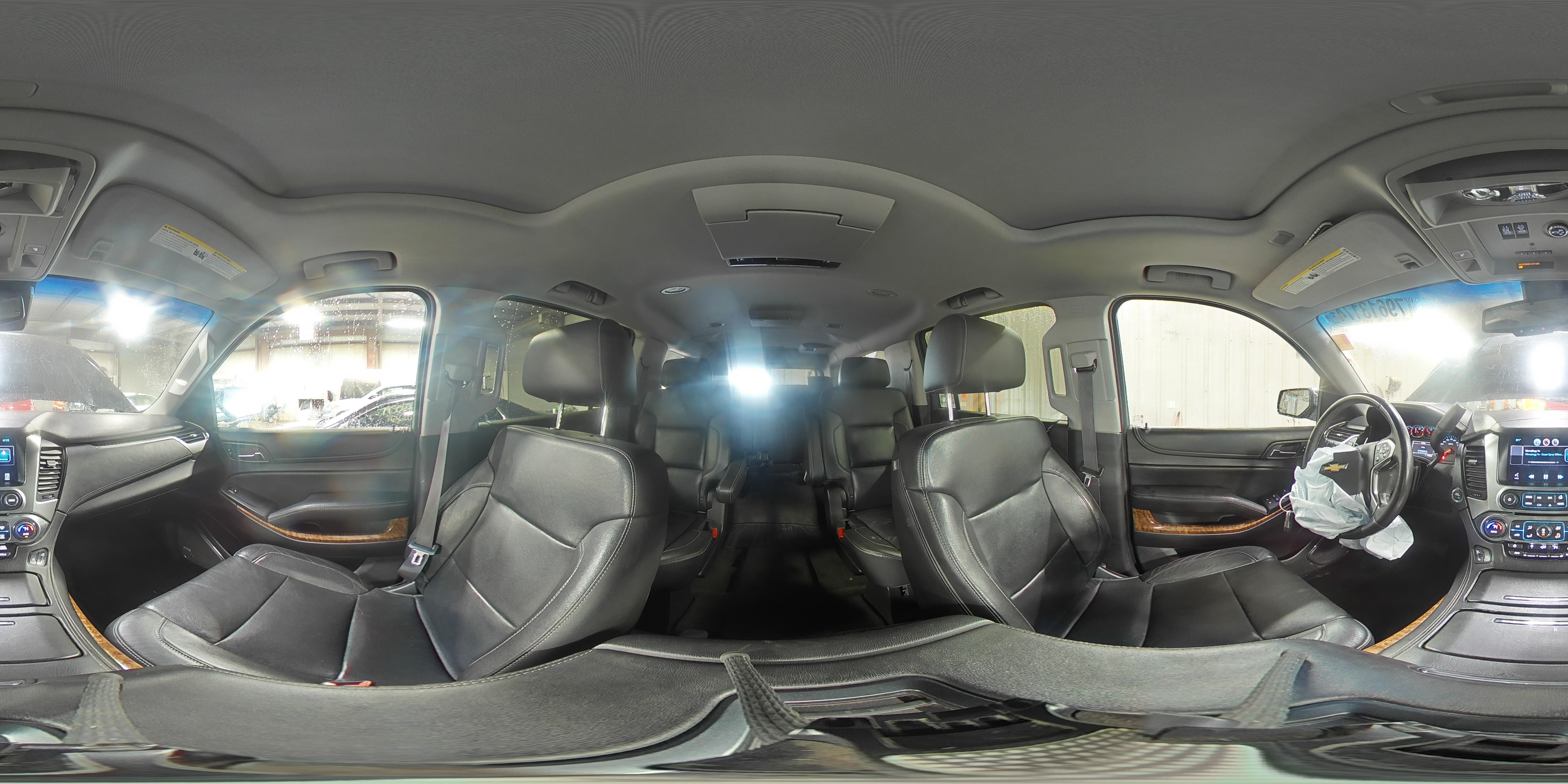 2015 Chevrolet Suburban - Image 15
