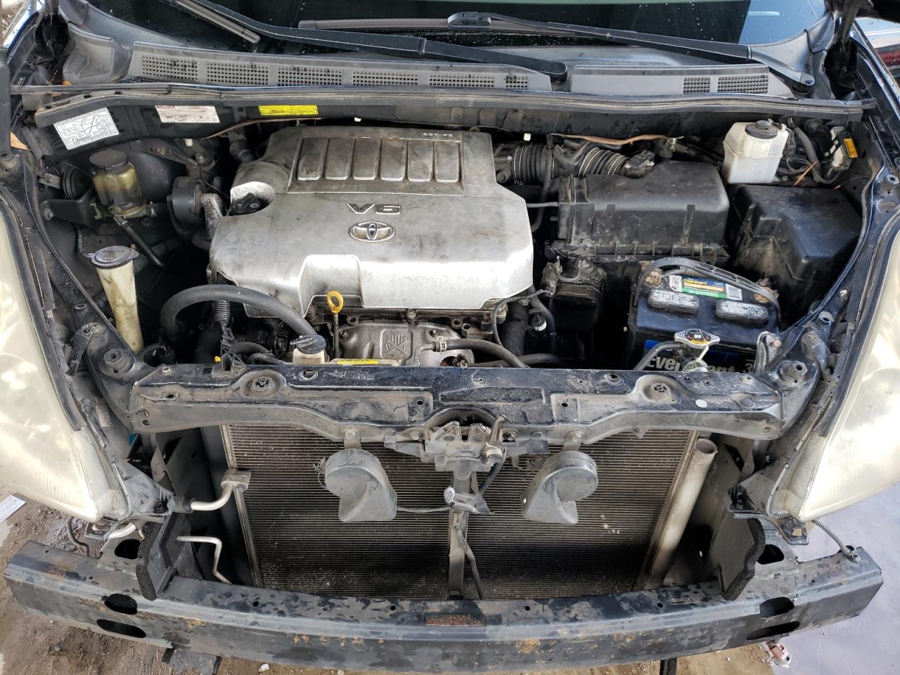 2008 Toyota Sienna - Image 11