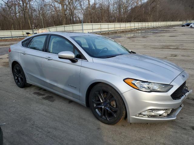  FORD FUSION 2018 Silver