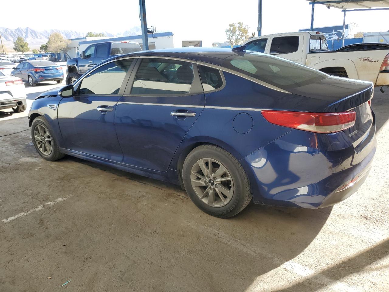 2018 Kia Optima - Image 2