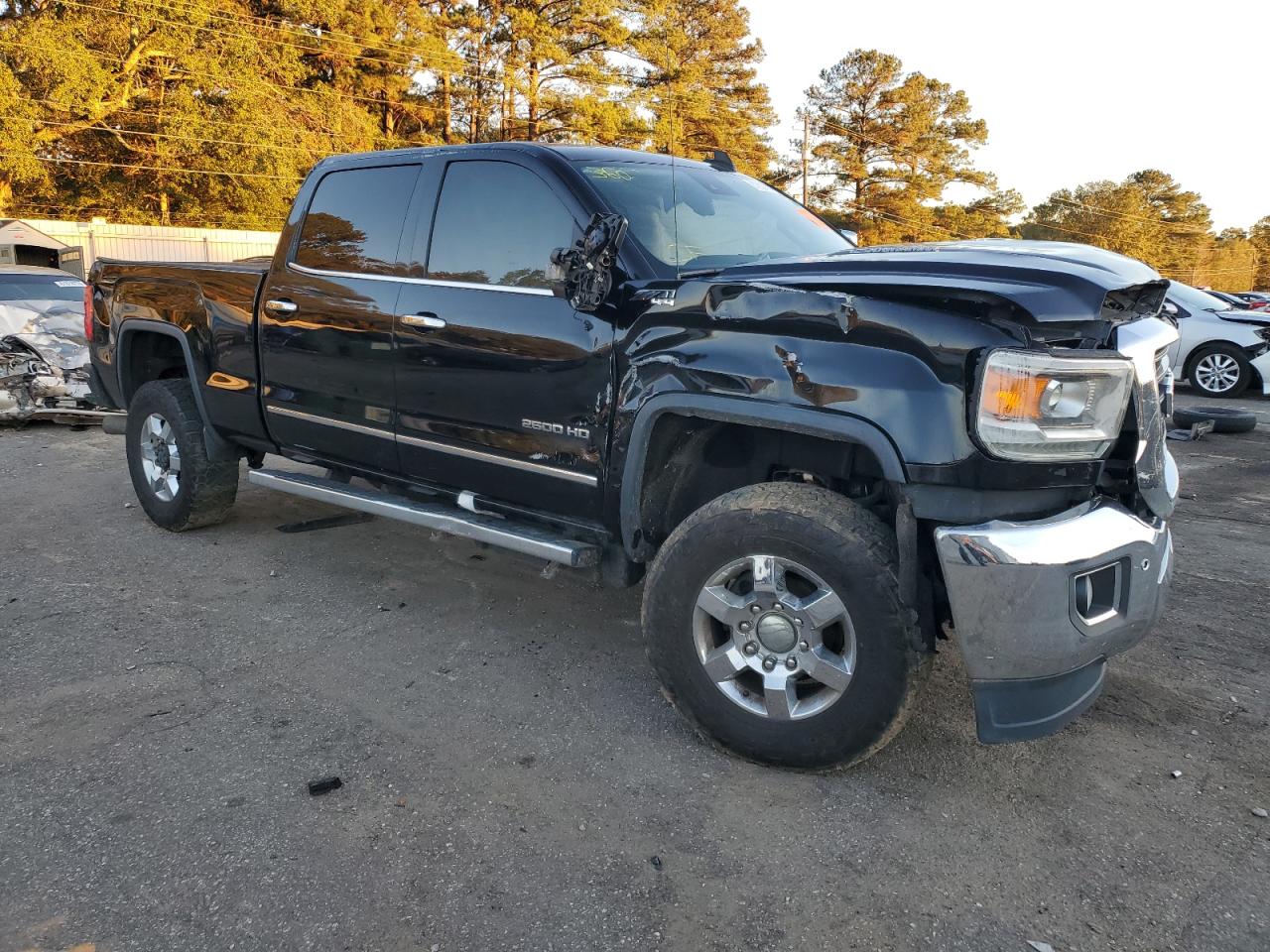 2015 GMC Sierra - Image 4
