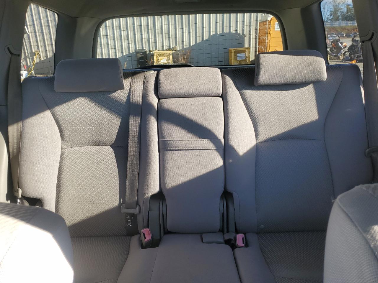 2005 Toyota Highlander - Image 10