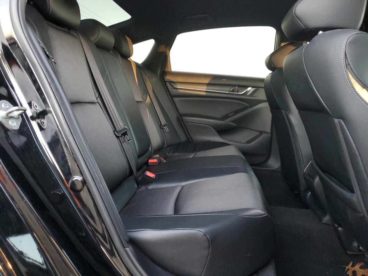 2018 Honda Accord - Image 10