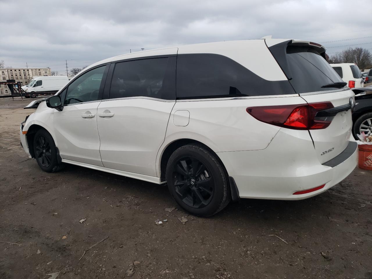 2024 Honda Odyssey - Image 2