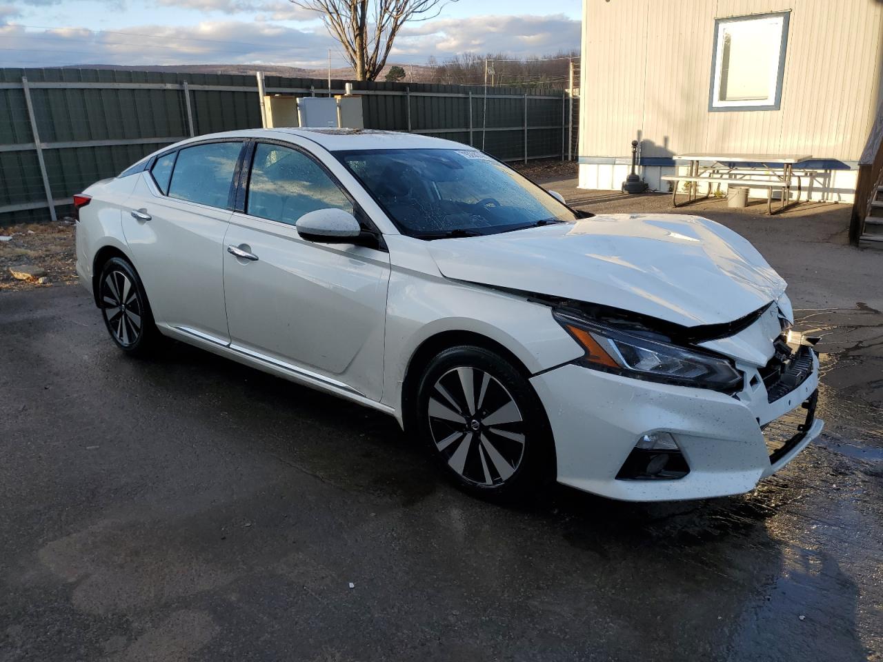 2020 Nissan Altima - Image 4
