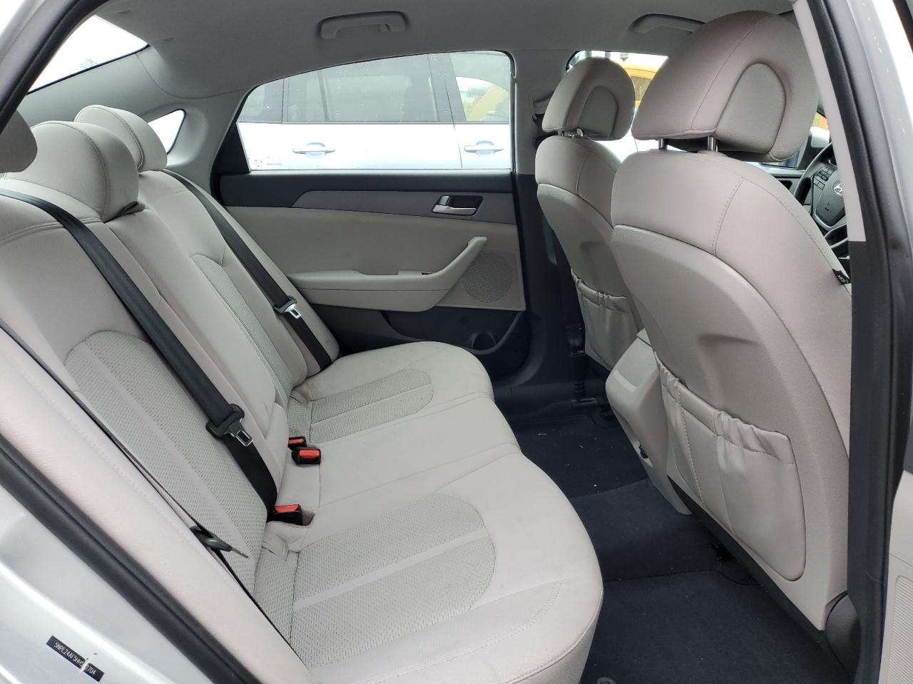 2017 Hyundai Sonata - Image 10