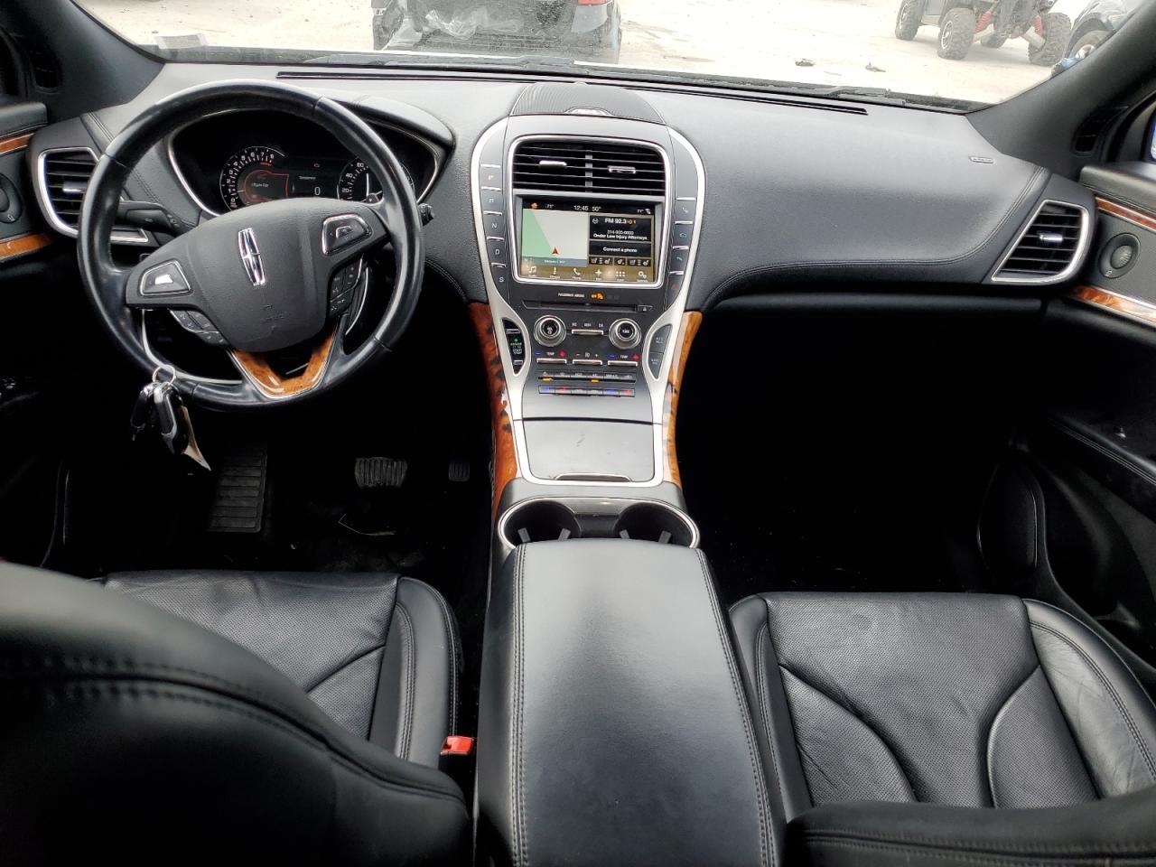 2017 Lincoln MKX - Image 8