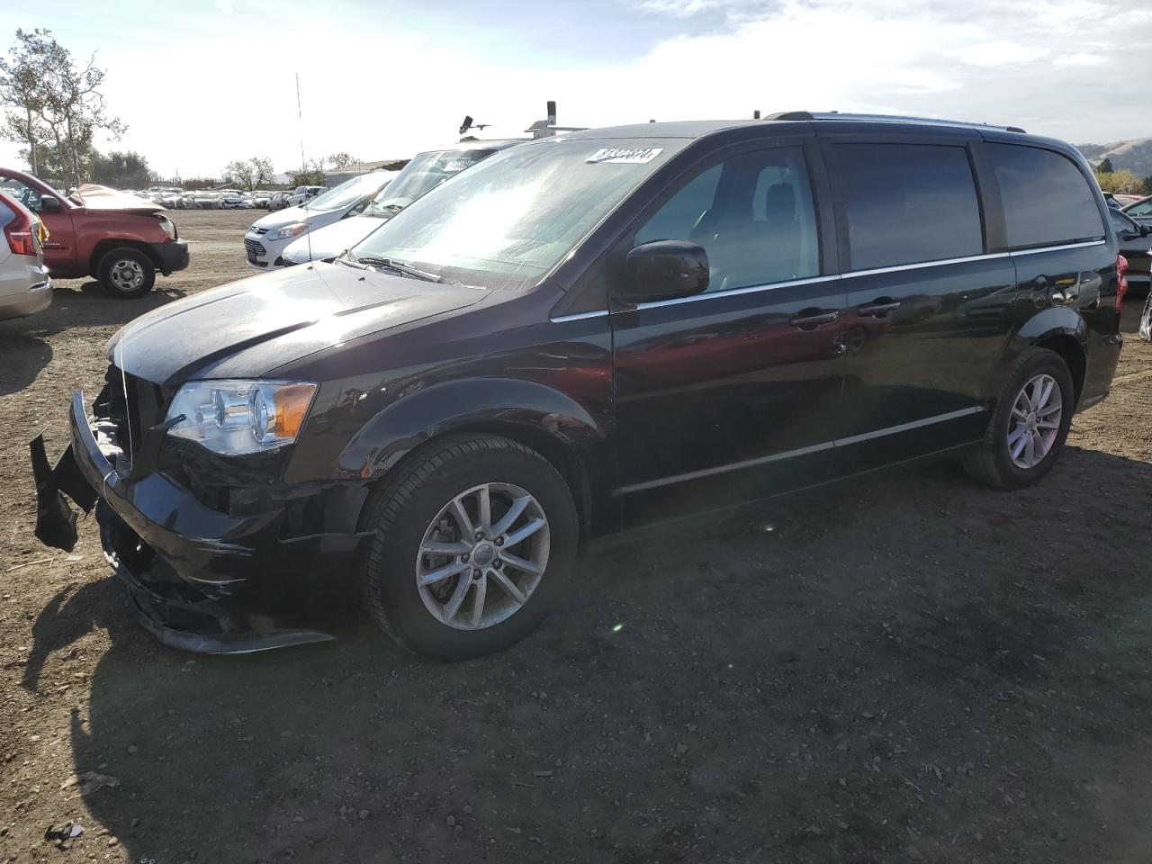 2019 Dodge Caravan - Image 1